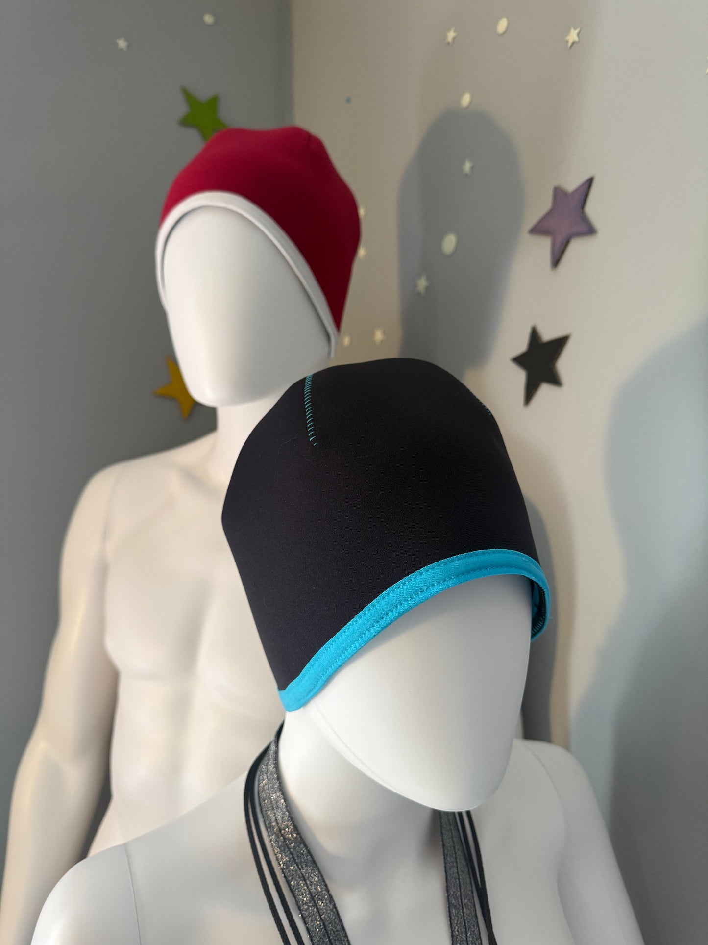 Scull Caps with Coloured Trim